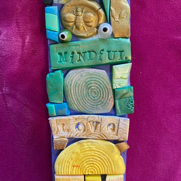 Handmade Polymer Clay Mosaic Art “Bee Mindful”Plaque Original On Wood - Picture 9 of 11